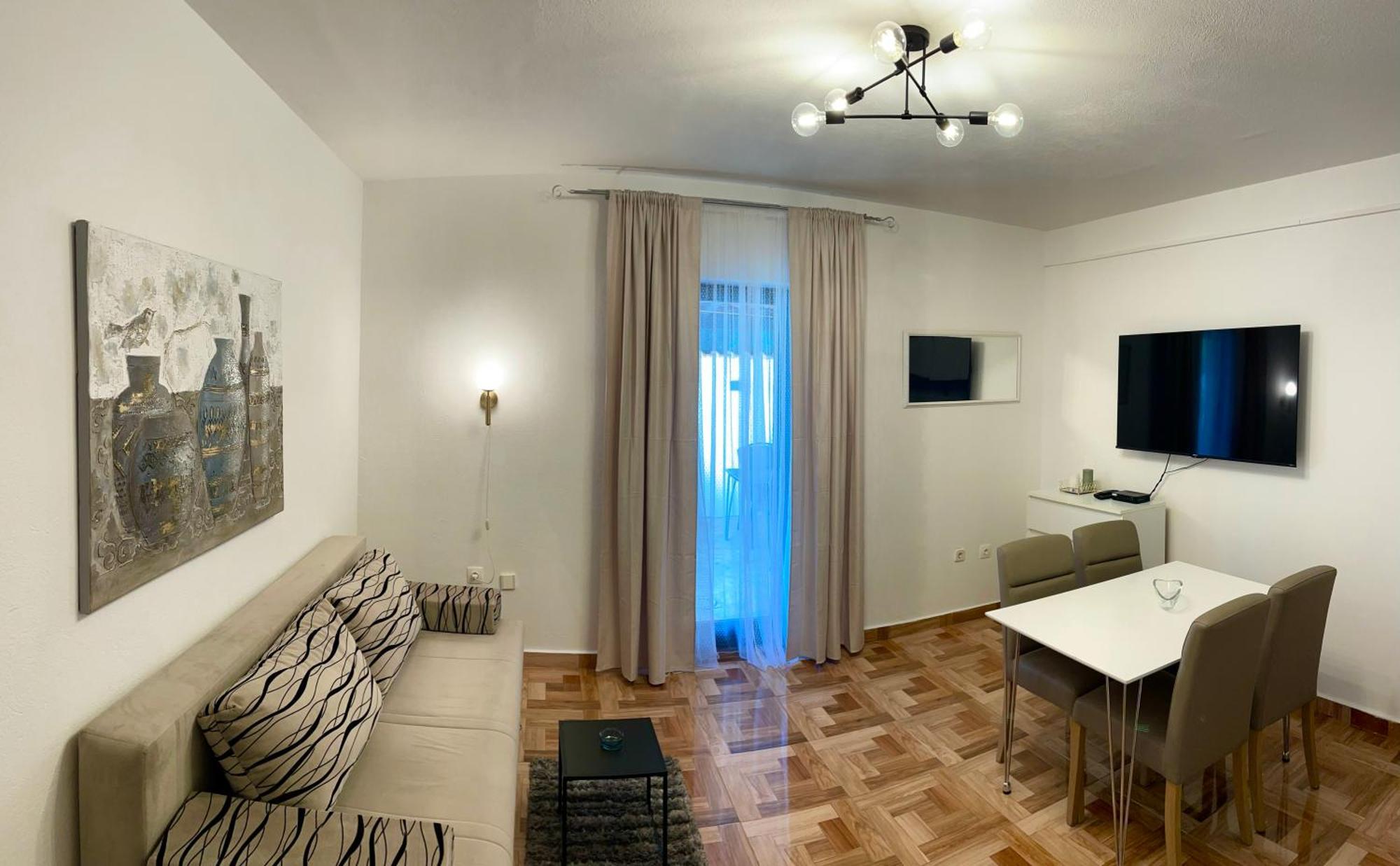 Apartments Derado Supetar Exterior foto